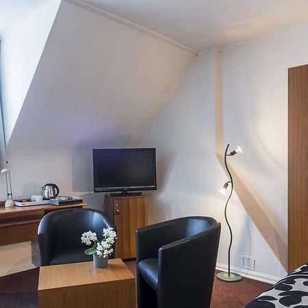 Hostellerie Lou Pahou Ronse Buitenkant foto